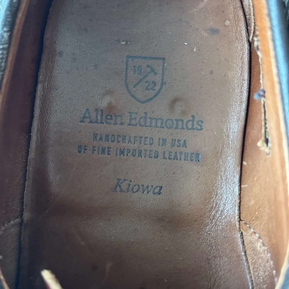 Allen Edmonds Kiowa Dark Brown Perforated Leather Oxford Dress Shoes Size 8.5